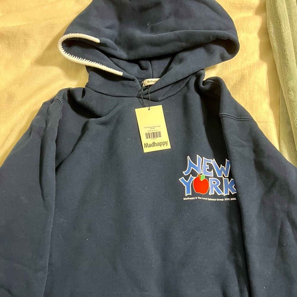 MadHappy NYC exclusive - Picture 1 of 5